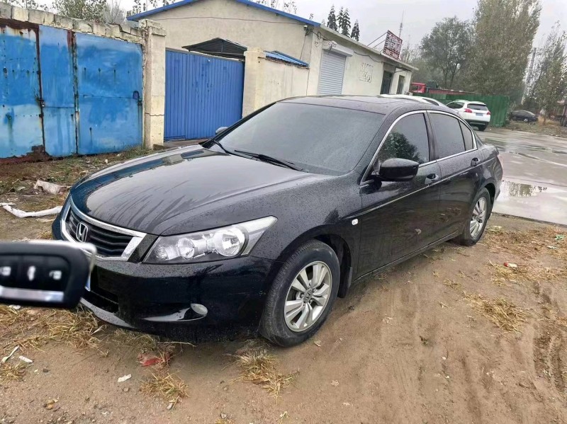 济宁10年本田雅阁2