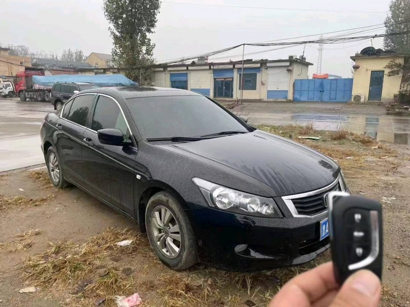 济宁10年本田雅阁3