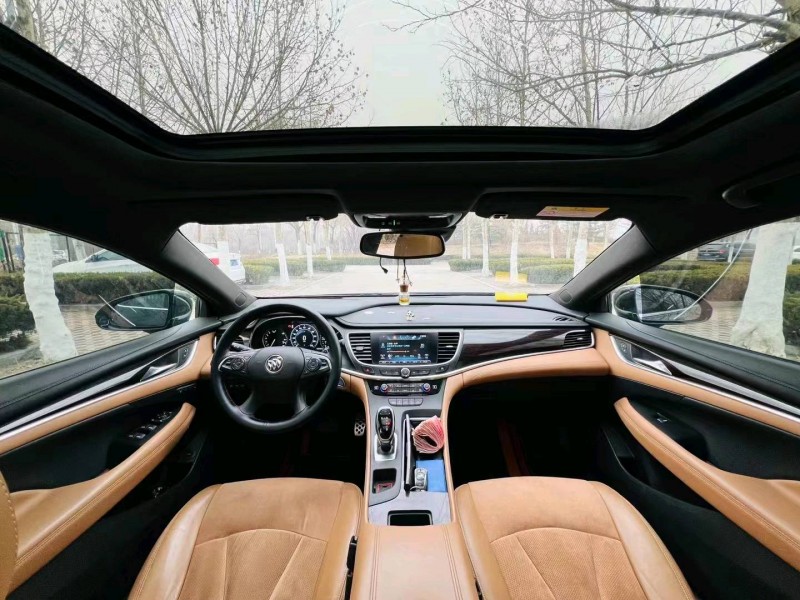 枣庄17年别克君越8