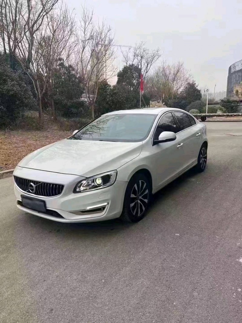 东营19年沃尔沃S60L8