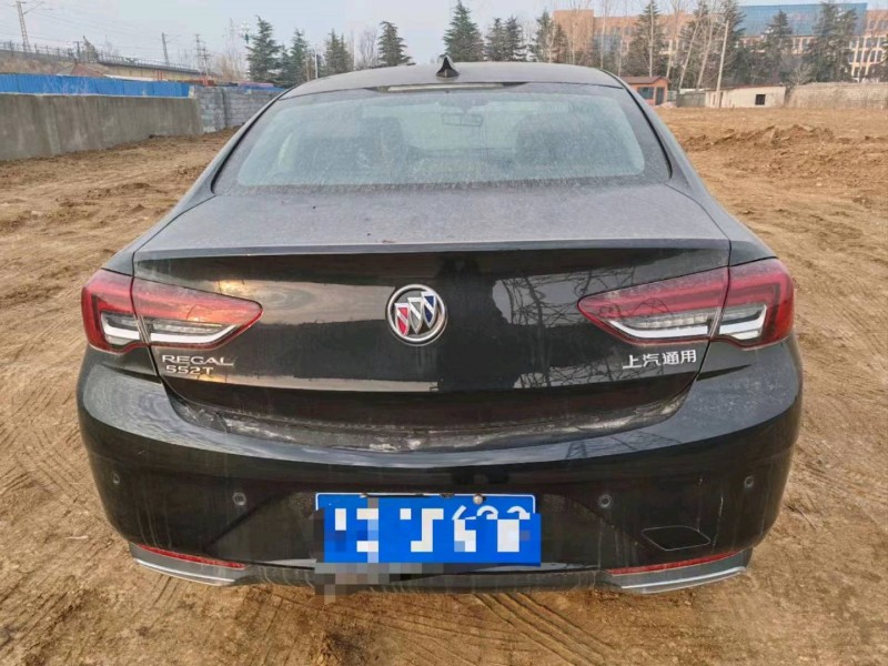 东营22年别克君威2