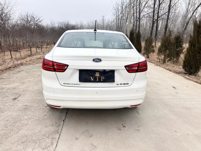 徐州18年福特福睿斯9