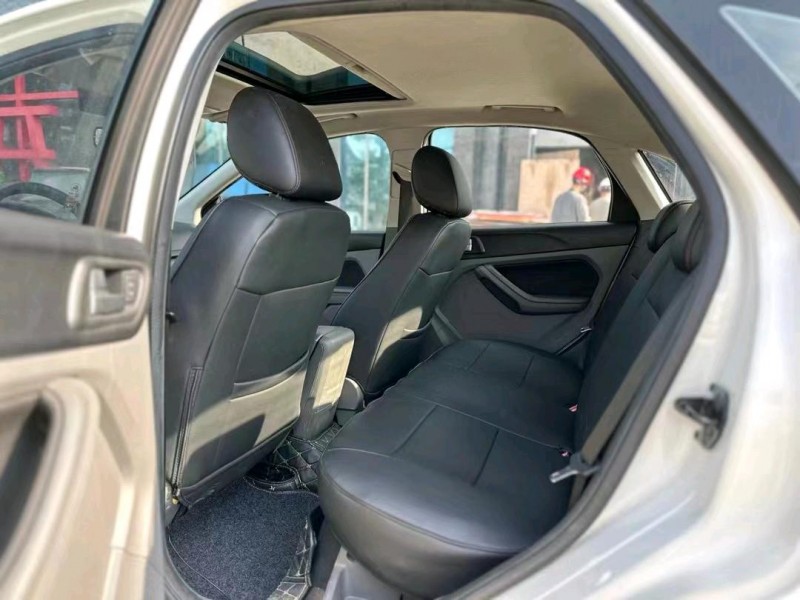 东莞14年福特福克斯5