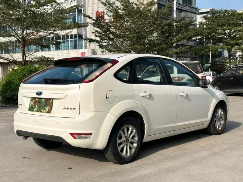 东莞14年福特福克斯8