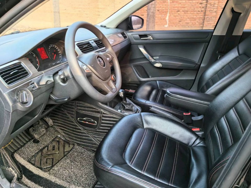 保定18年大众桑塔纳7