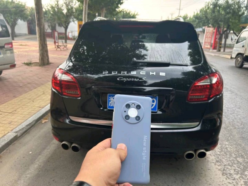 潍坊12年保时捷卡宴7