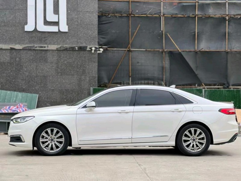 东莞20年福特金牛座7