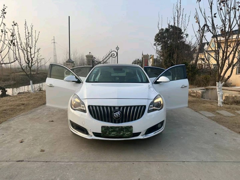 徐州16年别克君威7