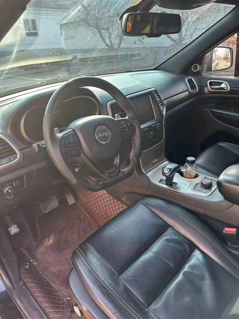 潍坊13年Jeep大切诺基4