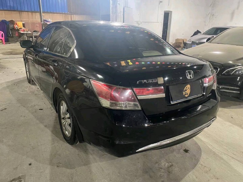 广州11年本田雅阁7