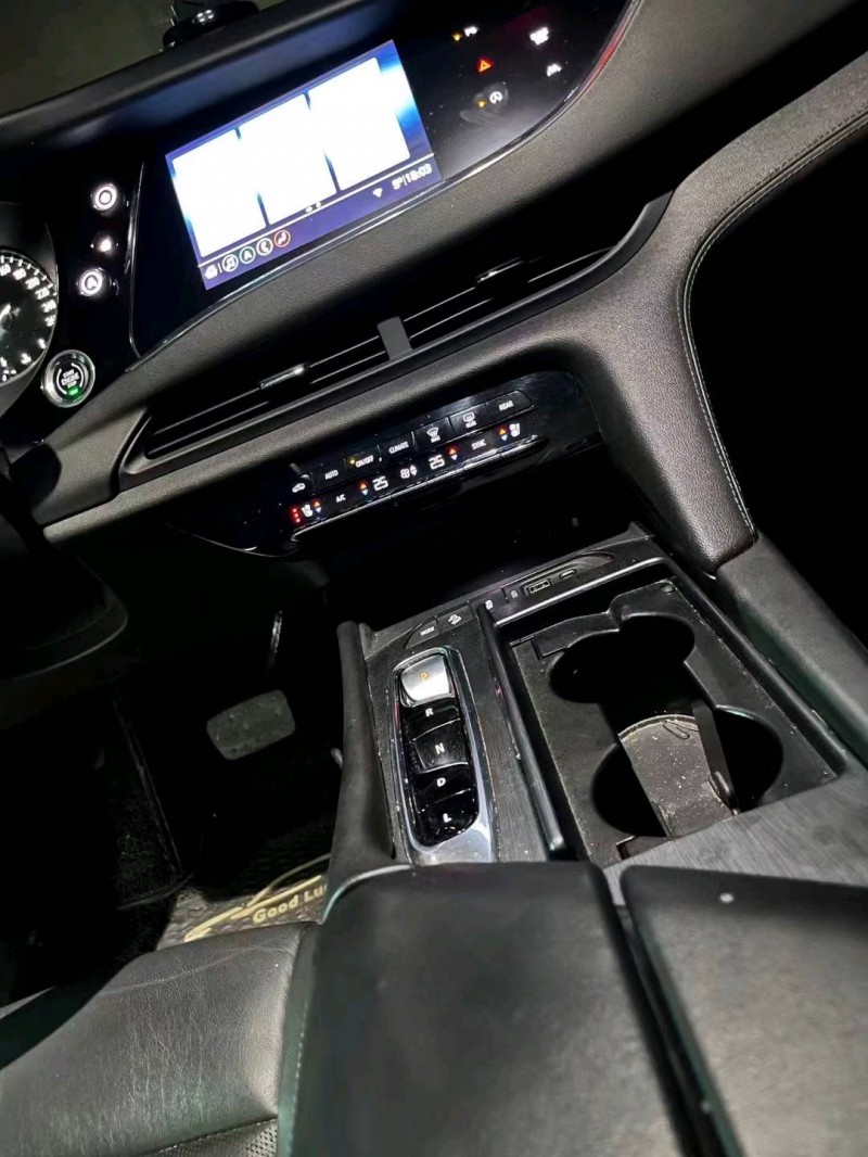 枣庄19年别克昂科旗7