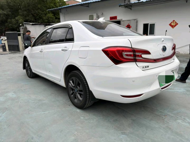 广州19年比亚迪秦4