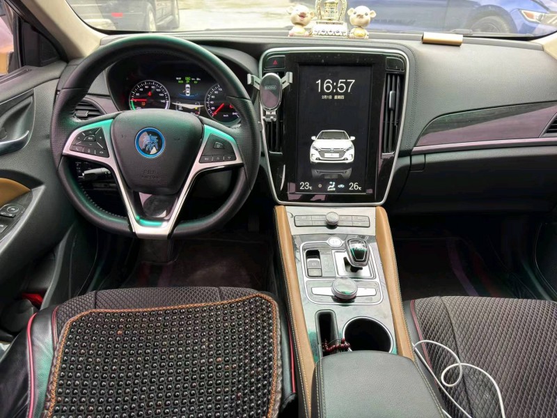 广州19年比亚迪秦8