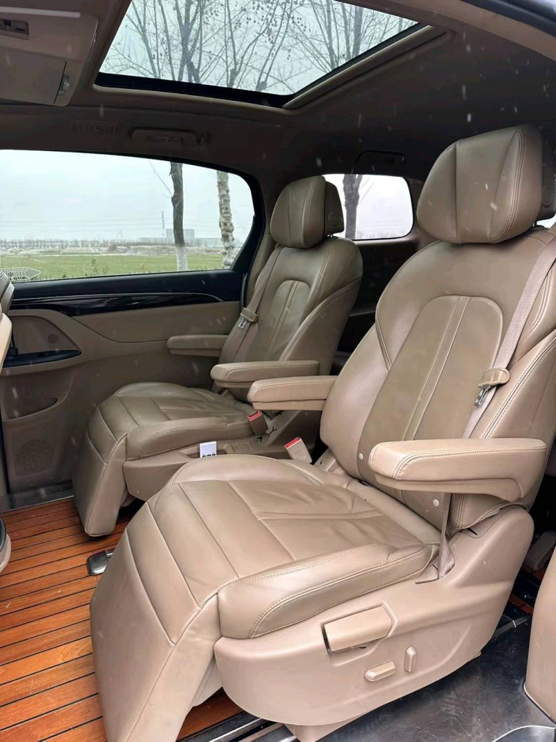 宿迁19年别克GL86