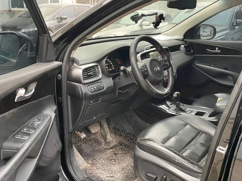 济宁17年起亚索兰托6