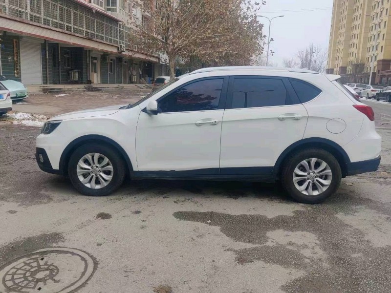 保定15年传祺GS53