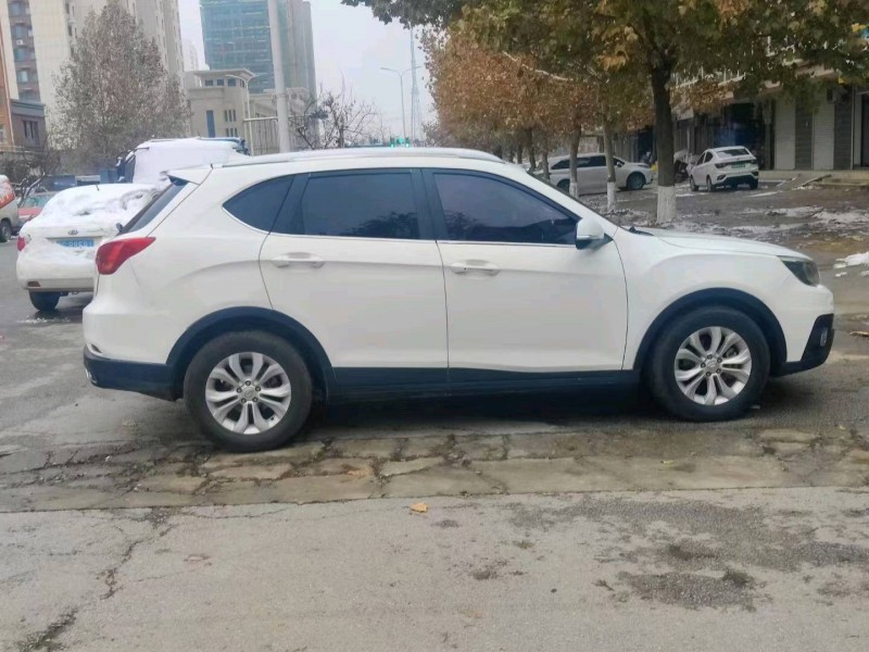 保定15年传祺GS56