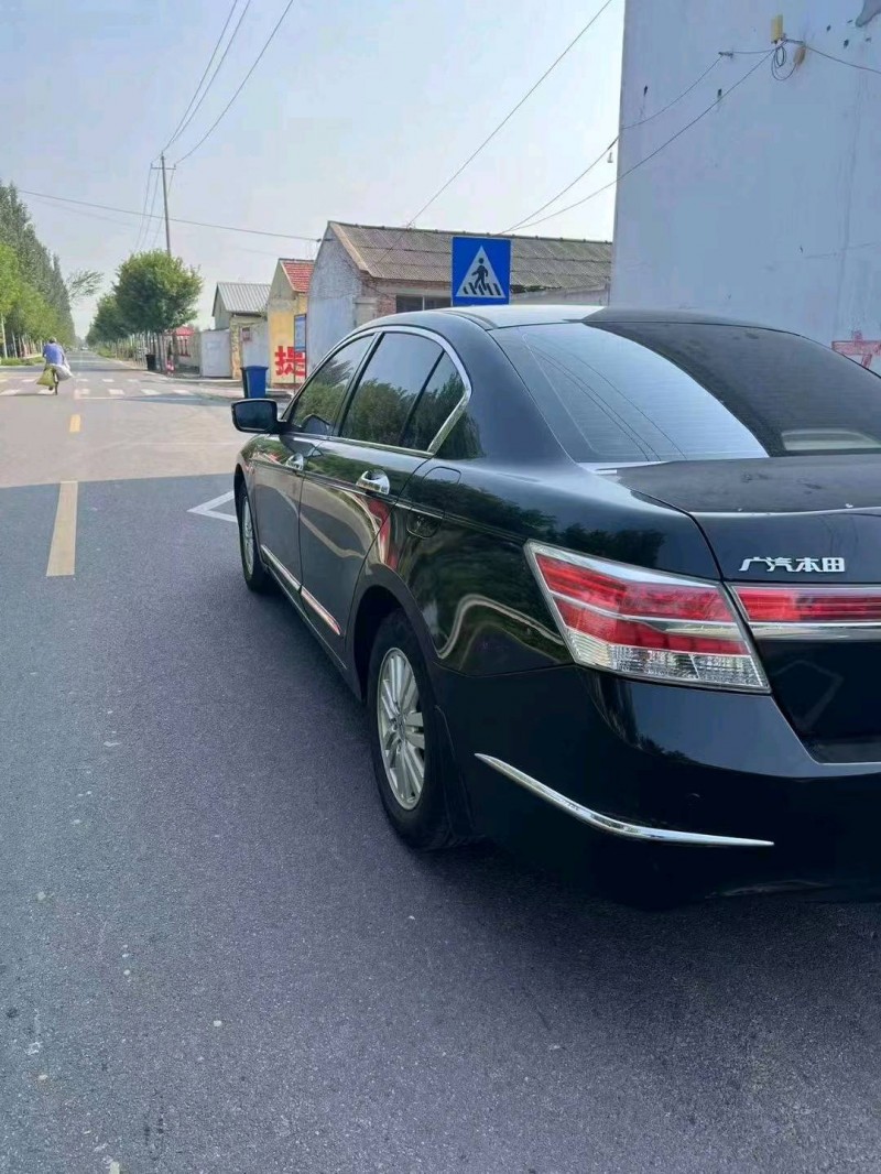 东营13年本田雅阁5