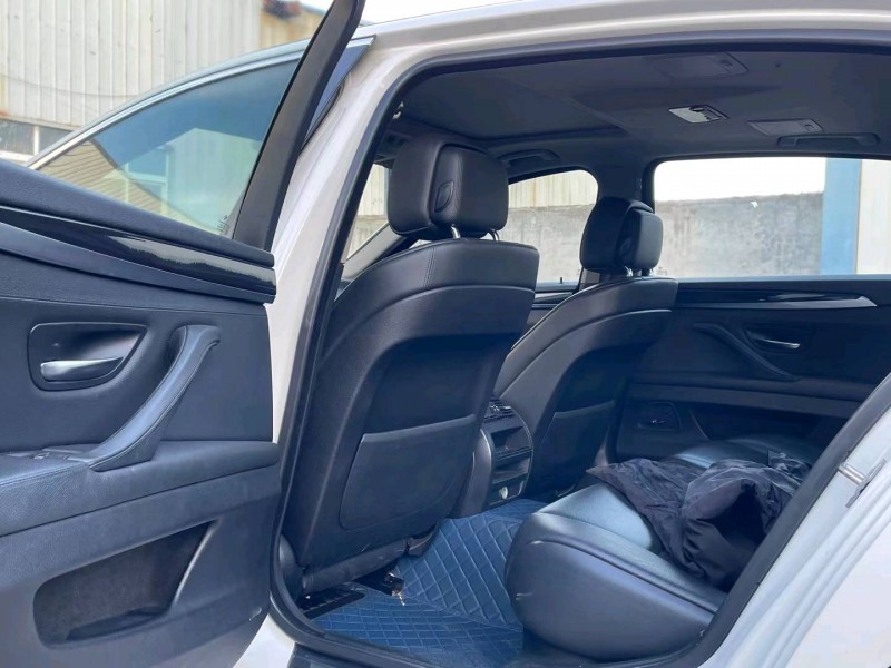 济宁13年宝马5系5