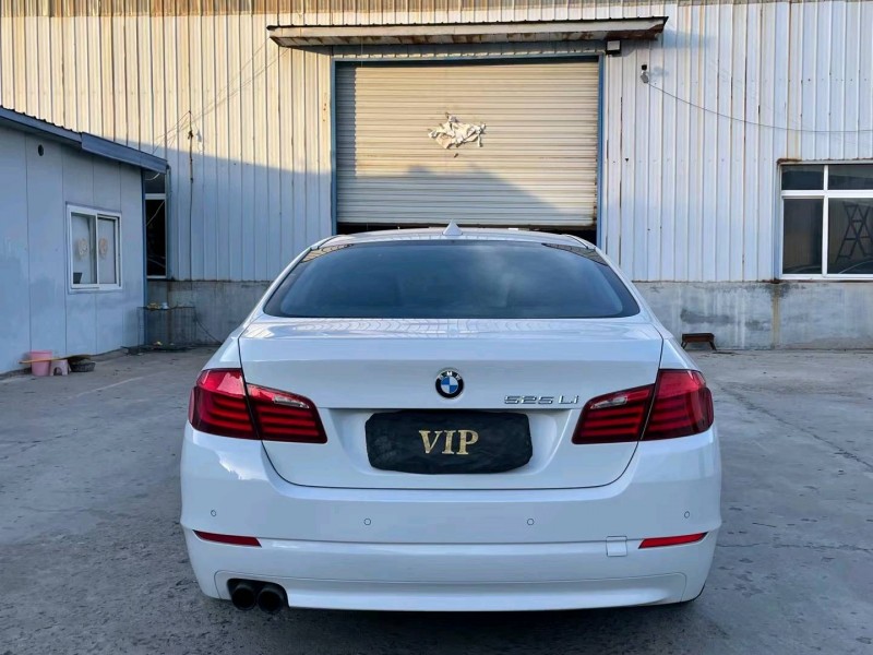 济宁13年宝马5系8