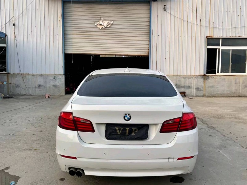 济宁11年宝马5系9