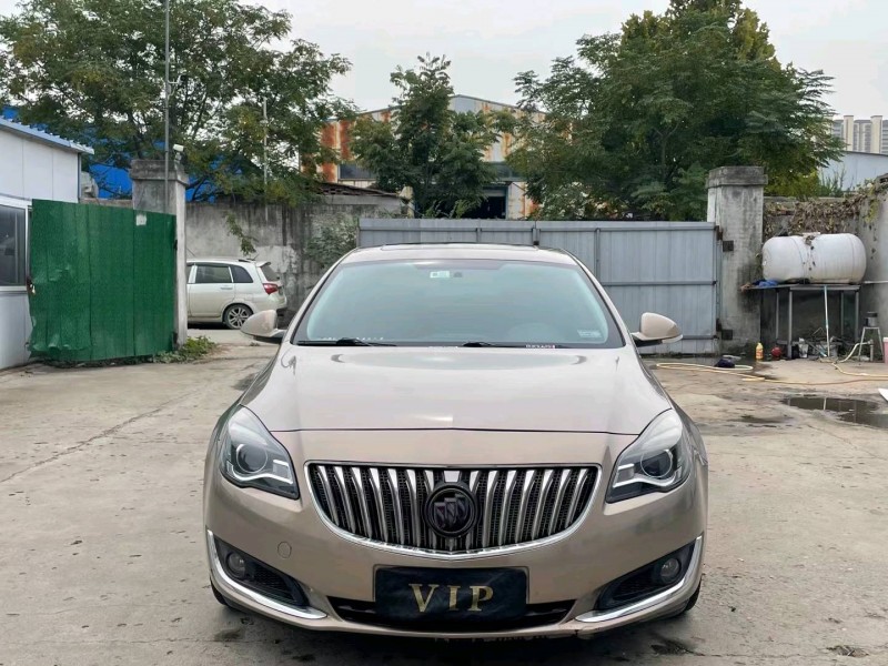 济宁16年别克君威1