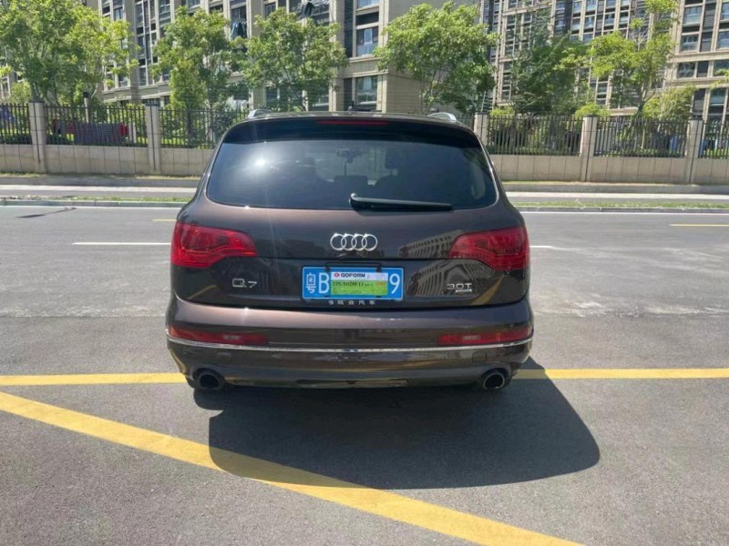 蘭州14年奧迪Q78