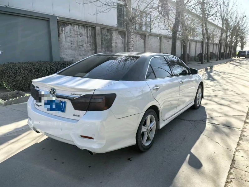 保定13年丰田凯美瑞4