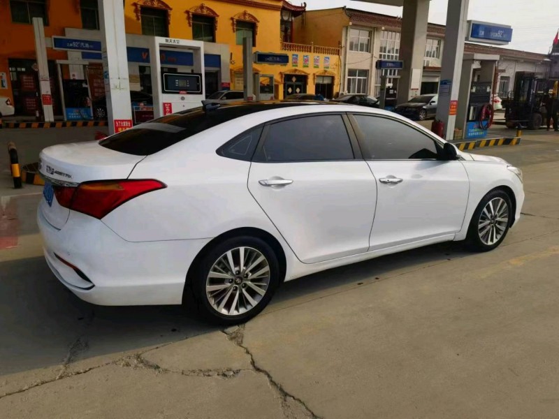 保定18年现代名图4