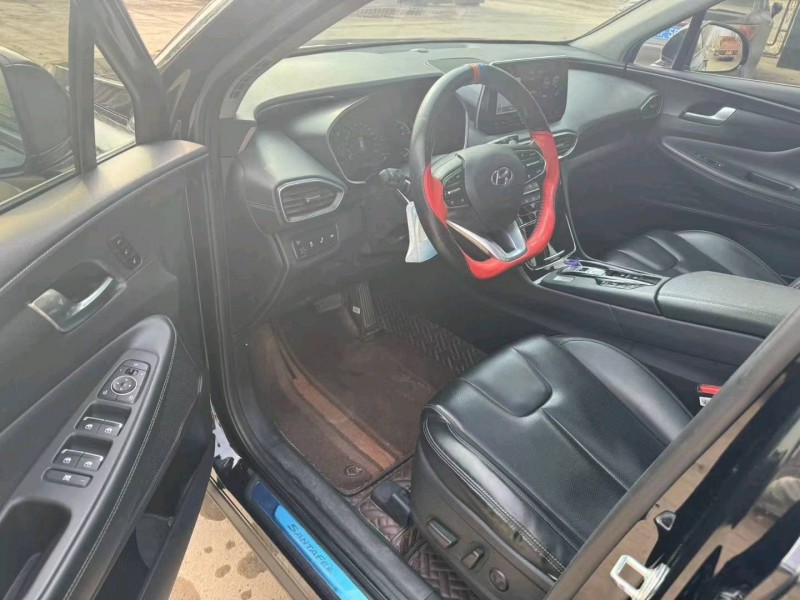 保定19年现代新胜达6