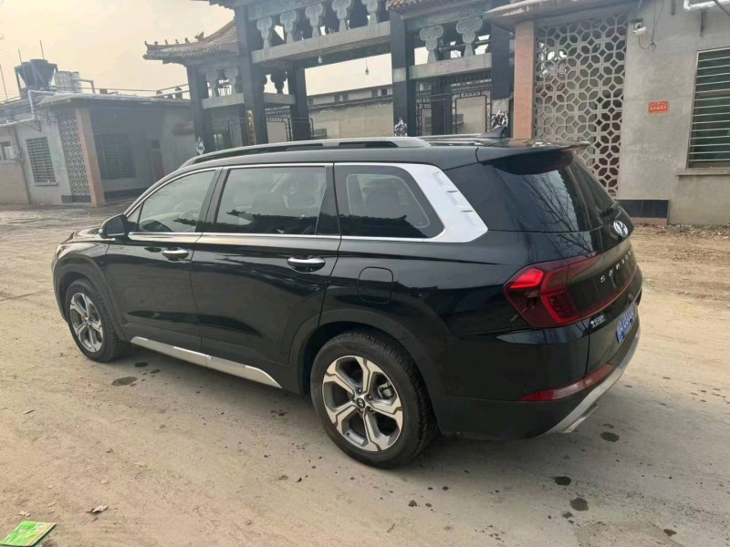 保定19年现代新胜达7