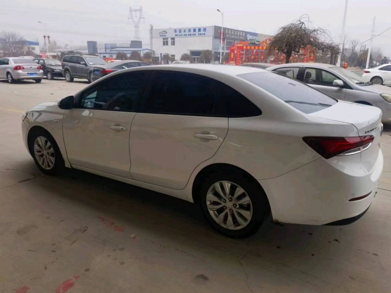 保定20年别克英朗5