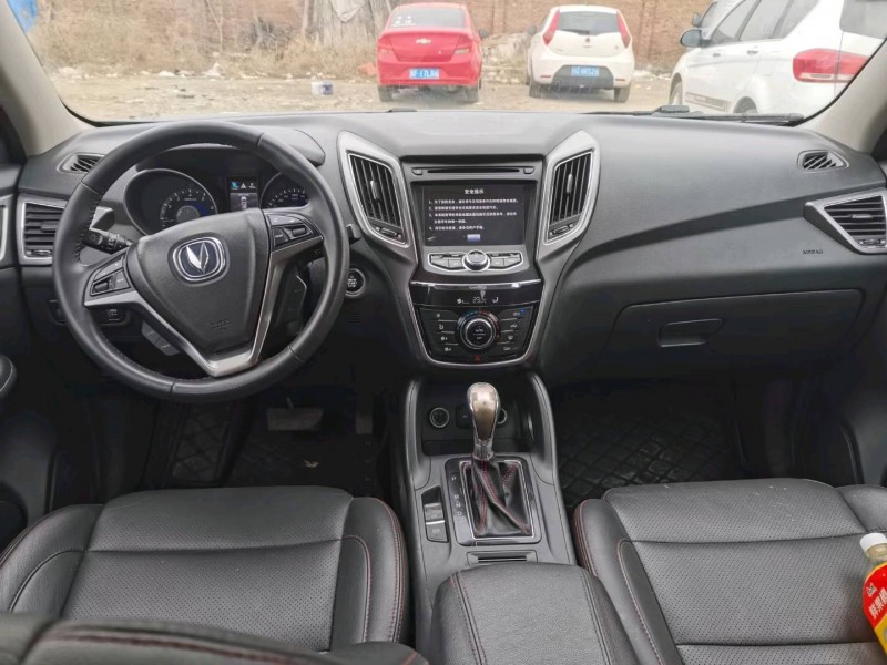 保定16年长安汽车CS756