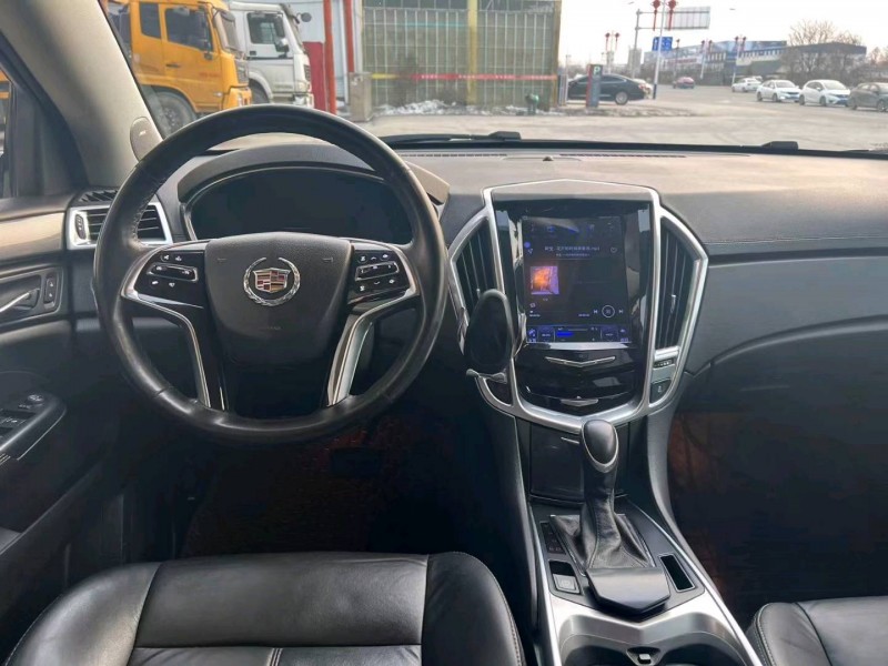 保定13年凯迪拉克SRX5