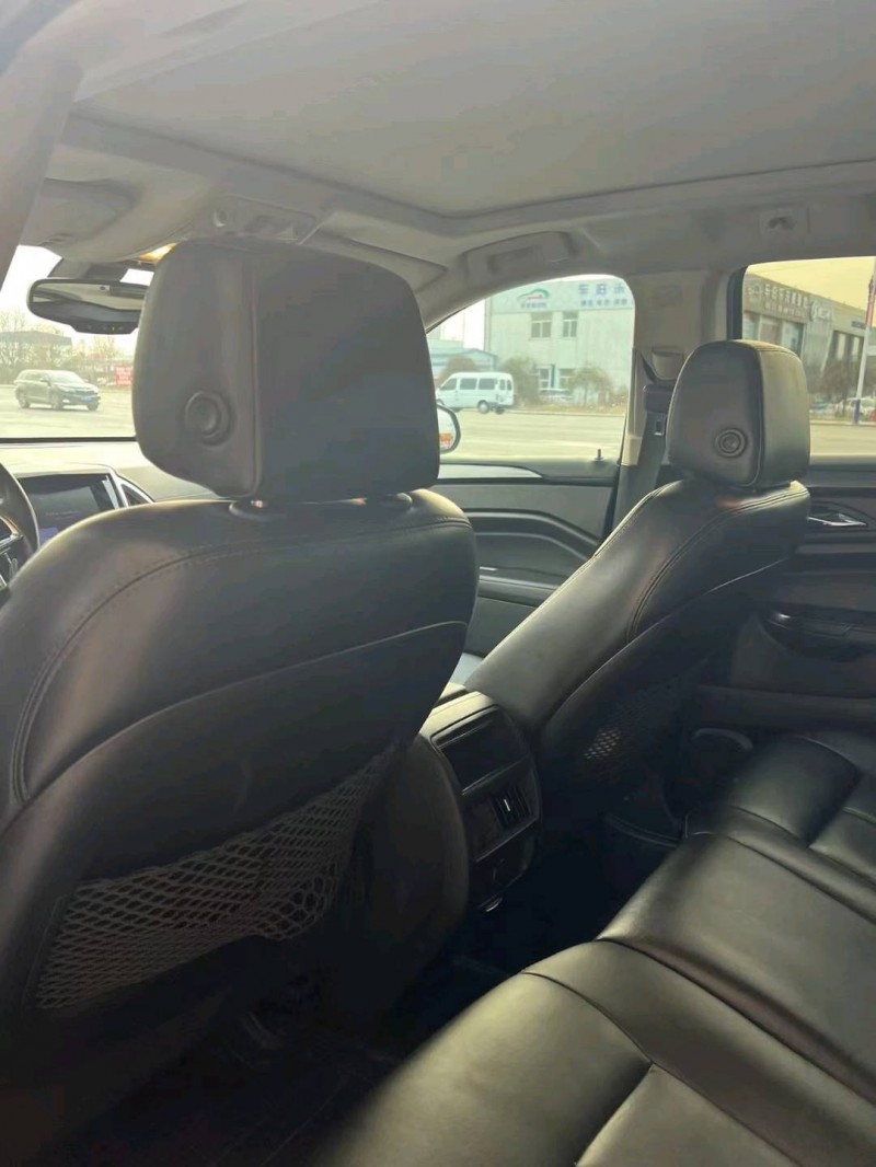 保定13年凯迪拉克SRX6