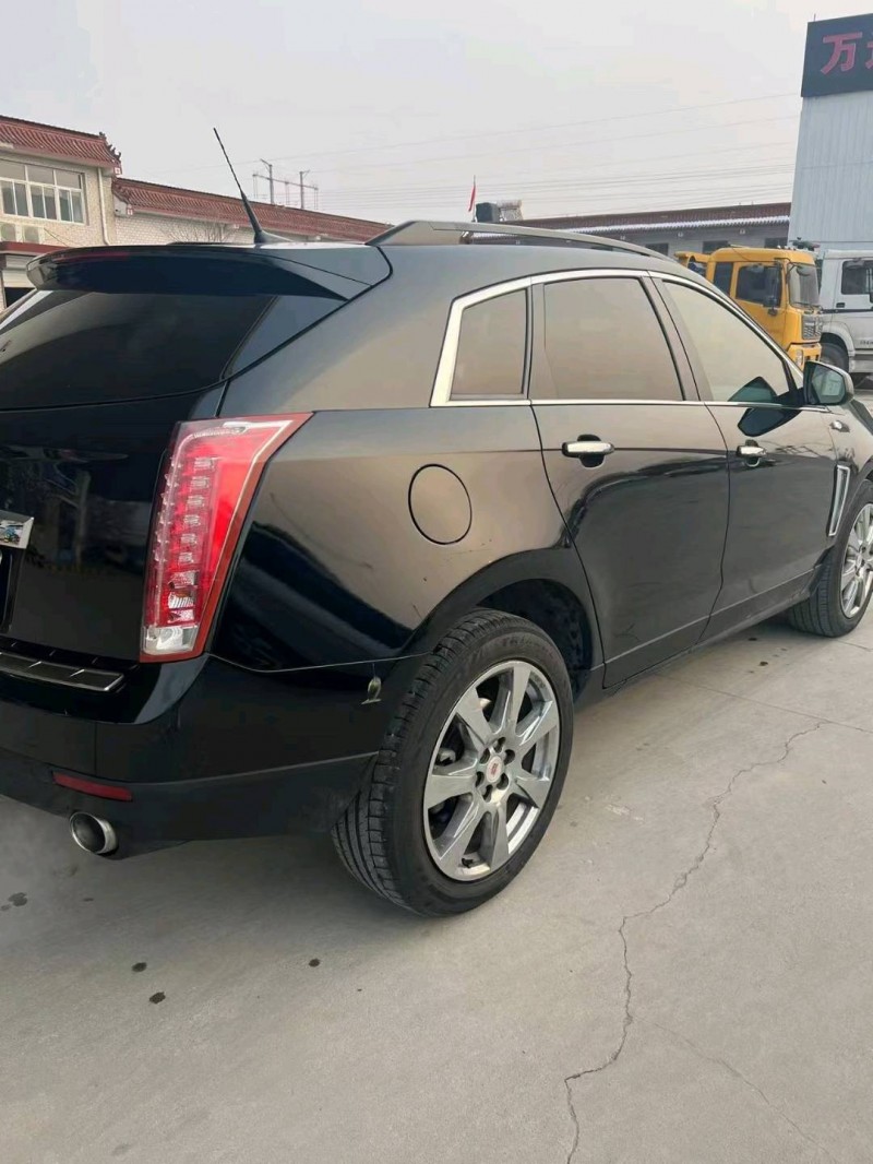 保定13年凯迪拉克SRX7
