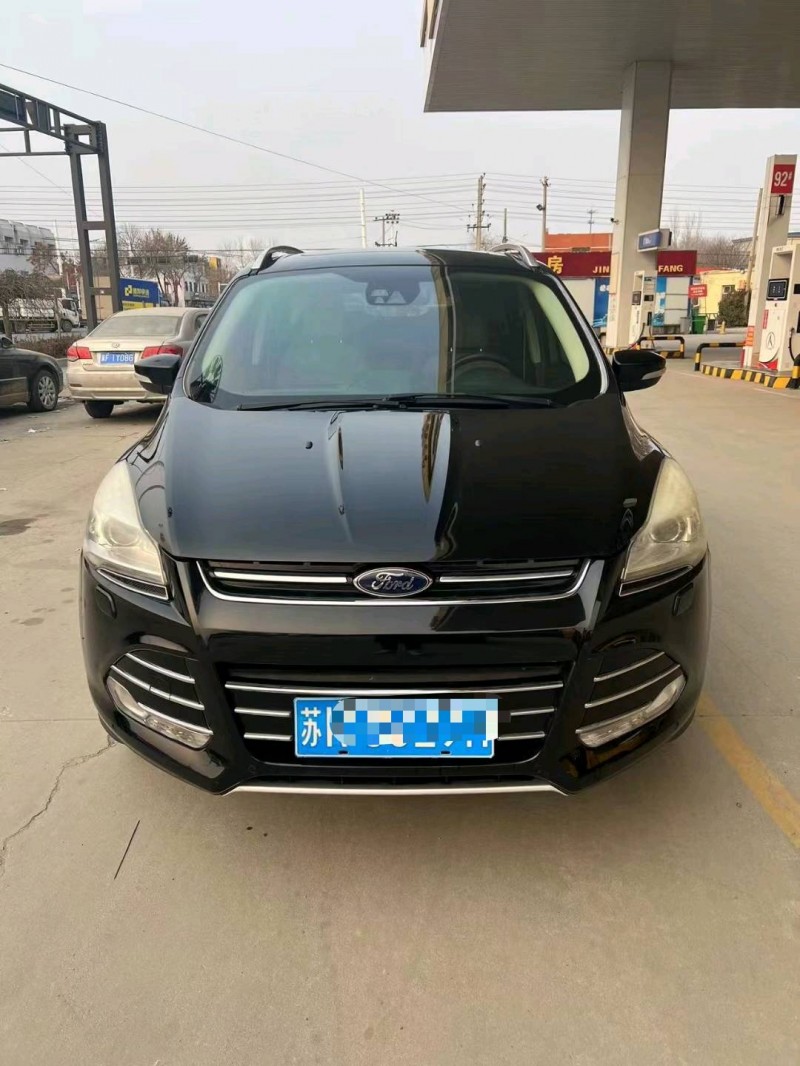 保定14年福特翼虎1