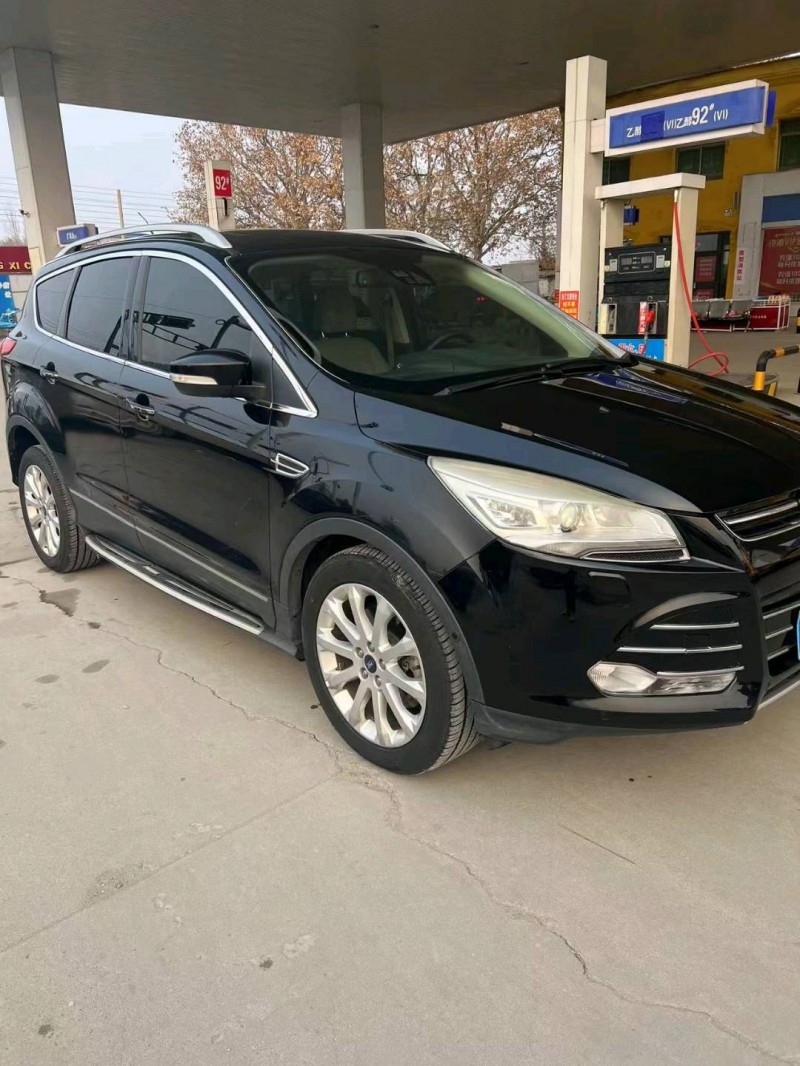 保定14年福特翼虎2