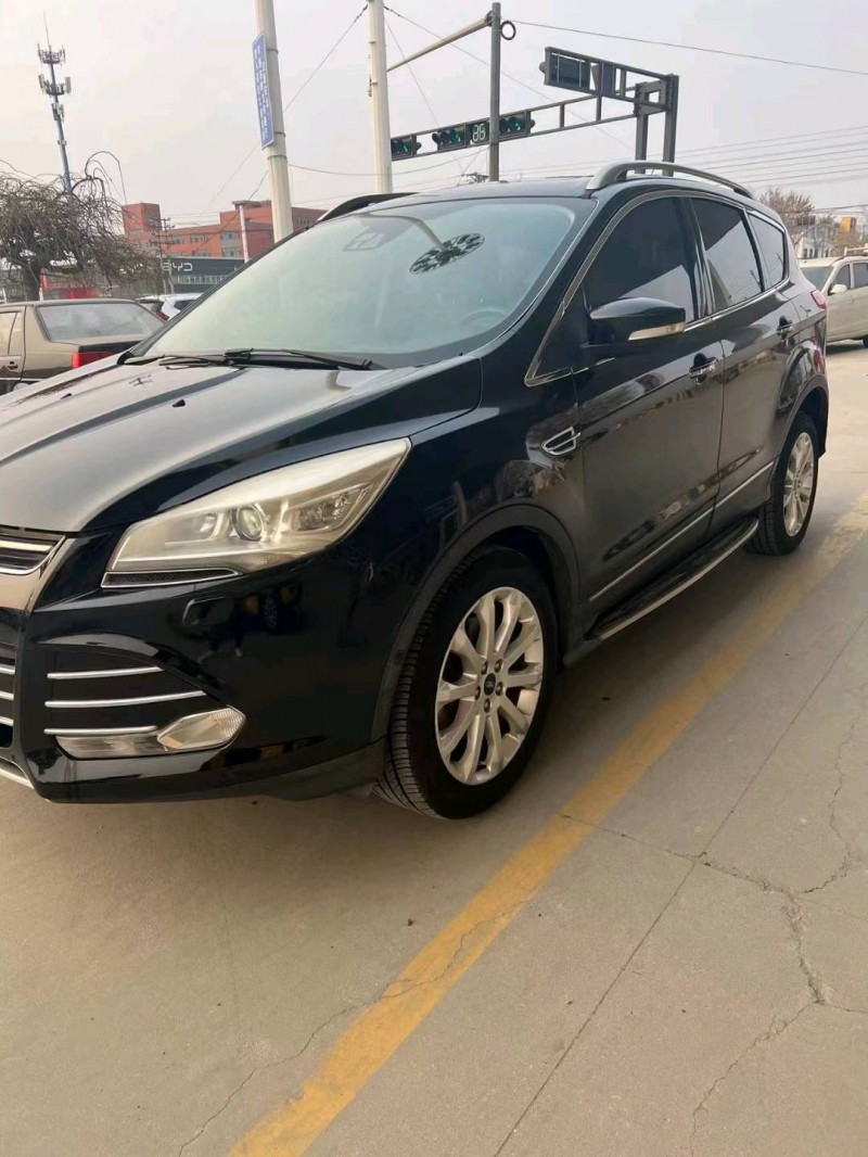 保定14年福特翼虎3