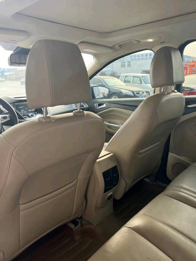 保定14年福特翼虎6