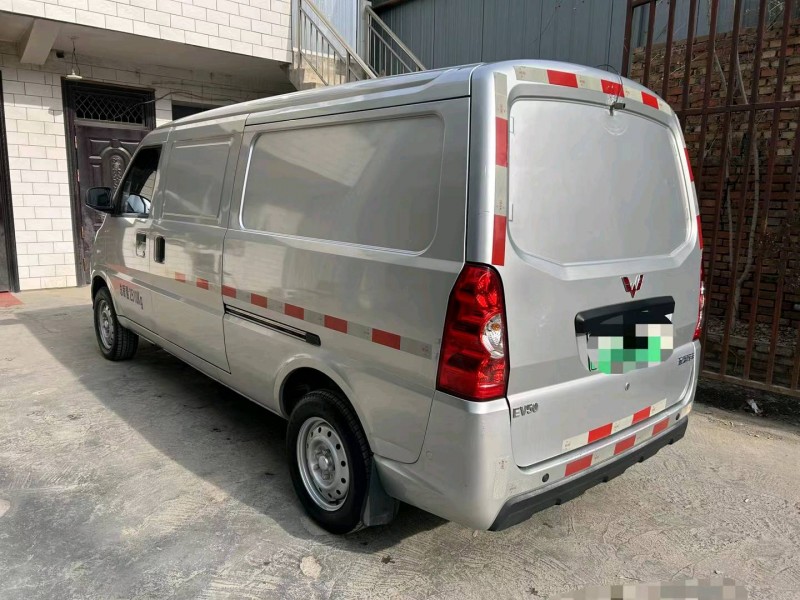 蘭州21年五菱汽車宏光8