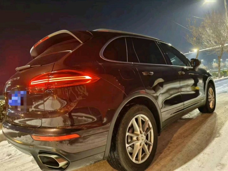 邯郸15年保时捷卡宴6