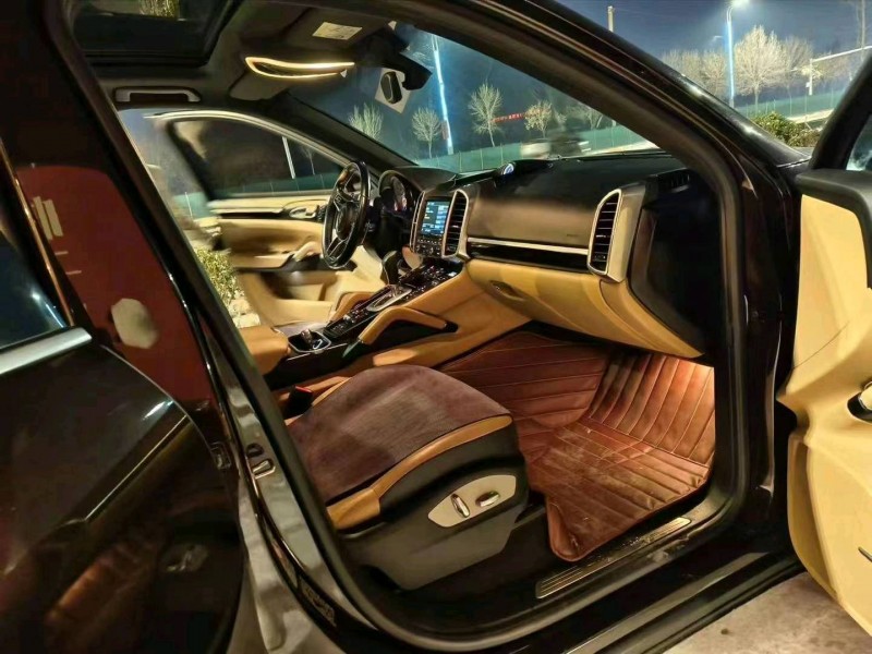 邯郸15年保时捷卡宴7