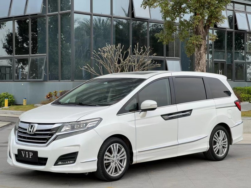 东莞17年本田艾力绅3