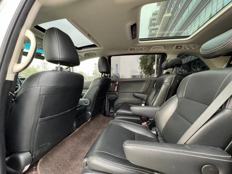 东莞17年本田艾力绅6