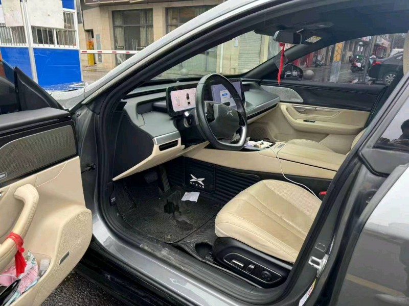 蘇州21年小鵬汽車p73