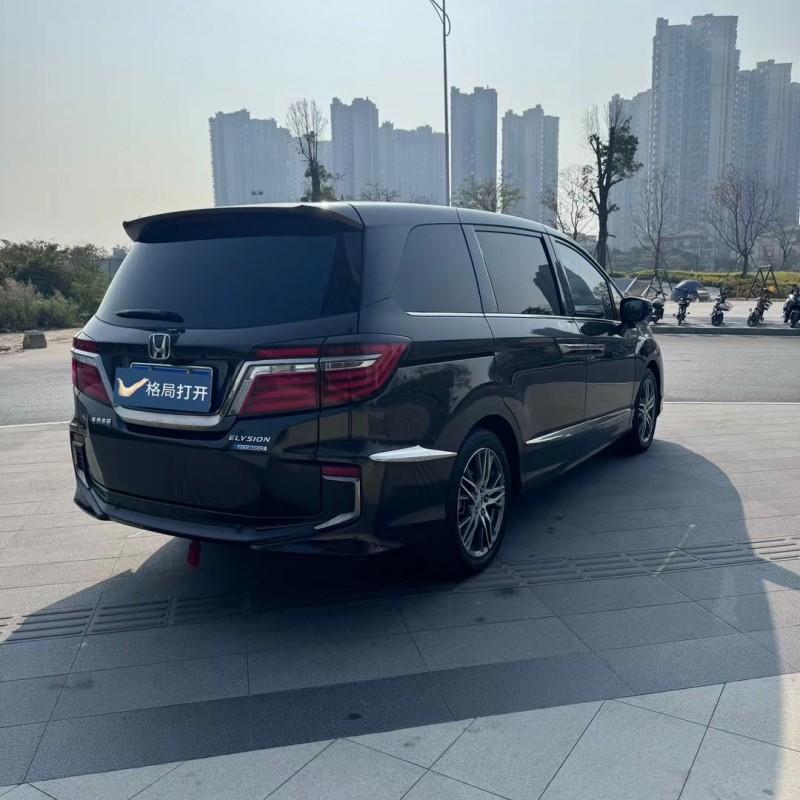 东莞19年本田艾力绅8