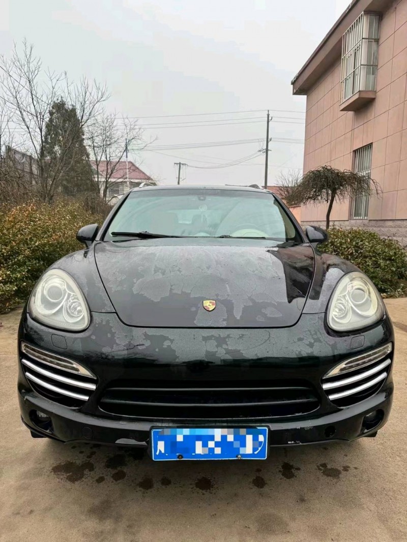 东营13年保时捷卡宴1