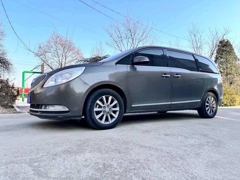 东营13年别克GL82