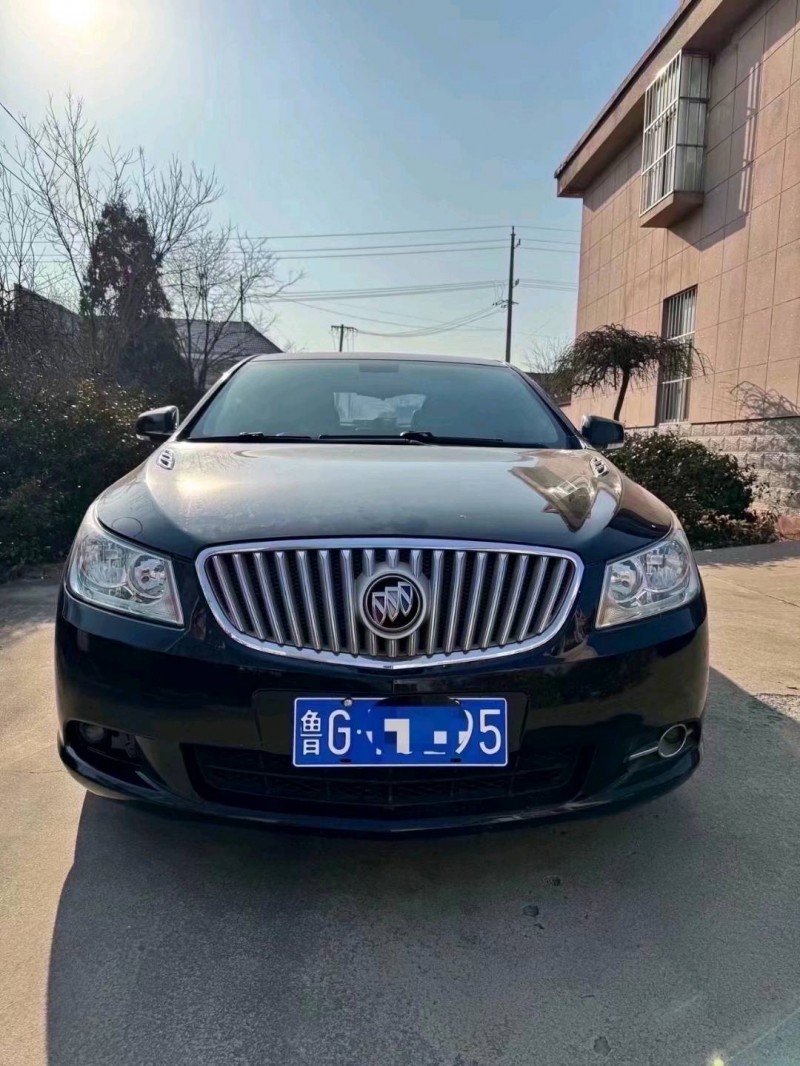 东营13年别克君越1